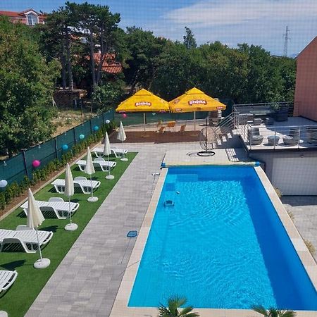 Apartments Adria Crikvenica Exterior foto