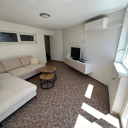 Apartments Adria Crikvenica Exterior foto